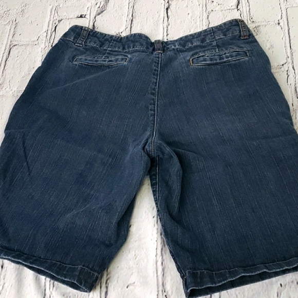 VENUS Luna Fit Bermuda Denim Shorts 10 VGUC - Picture 2 of 9